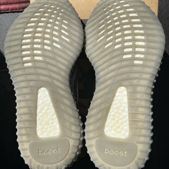 YEEZY BOOST 350 Beluga 2.0 - Picture 11 of 11